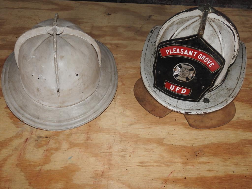 2 FIRE HELMETS WHITE (1 of 7)