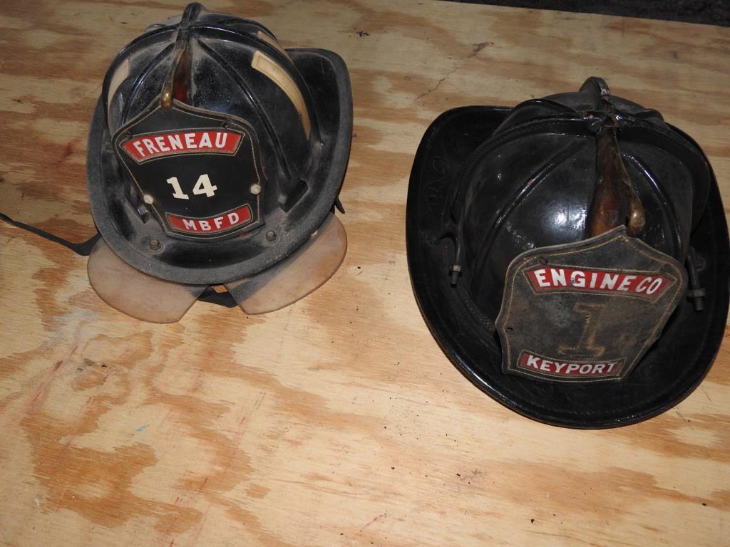 2 FIRE HELMETS BLACK (1 of 7)