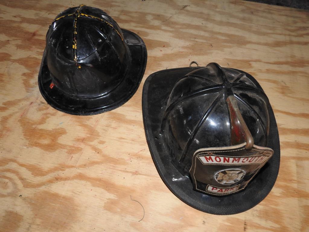 2 FIRE HELMETS BLACK (1 of 7)
