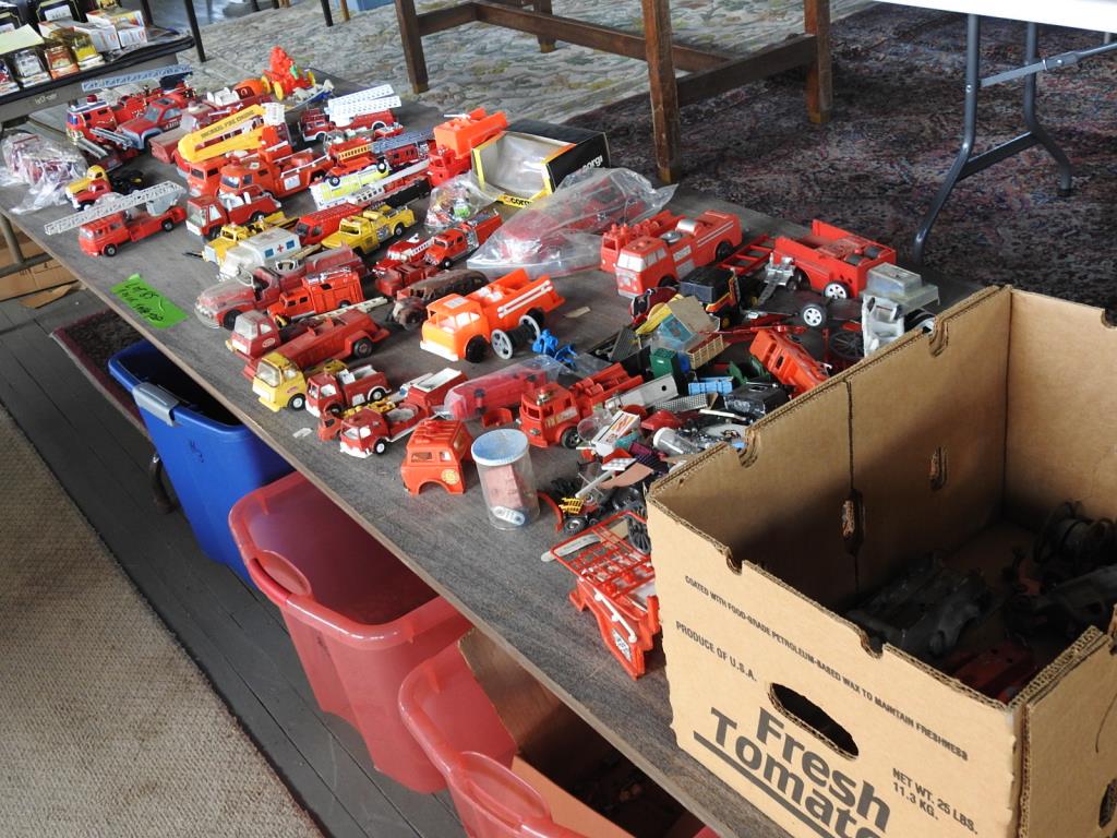 TABLE TOP TOY GROUP (1 of 8)