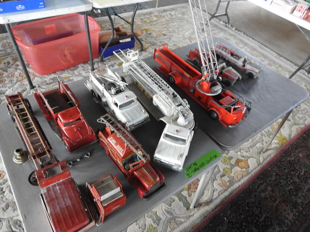 2 TABLE TOP VINTAGE GROUP (1 of 4)