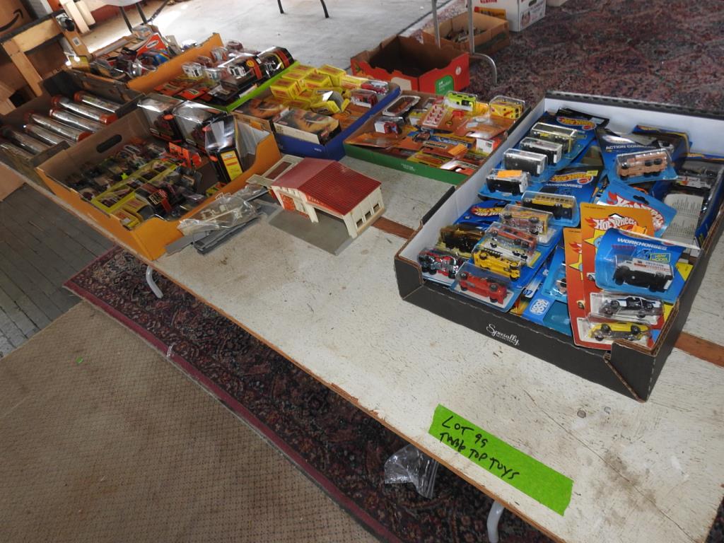 TABLE TOP TOY GROUP (1 of 7)