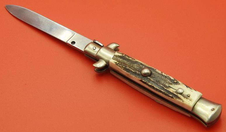 Rostfrei Switchblade Knife (1 of 8)