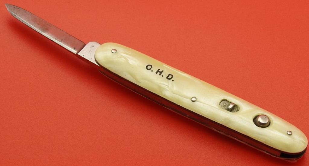 Schrade Walden N.Y. Switchblade Knife (1 of 5)