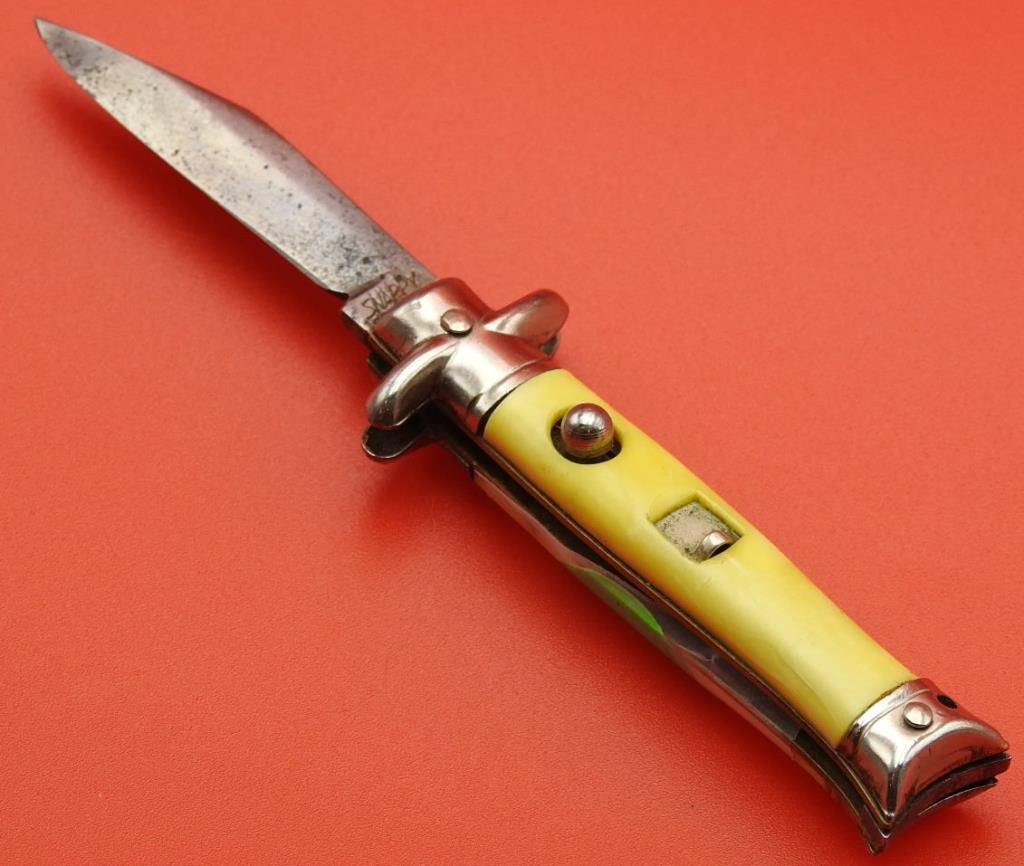 SNAPPY Switchblade Knife (1 of 3)