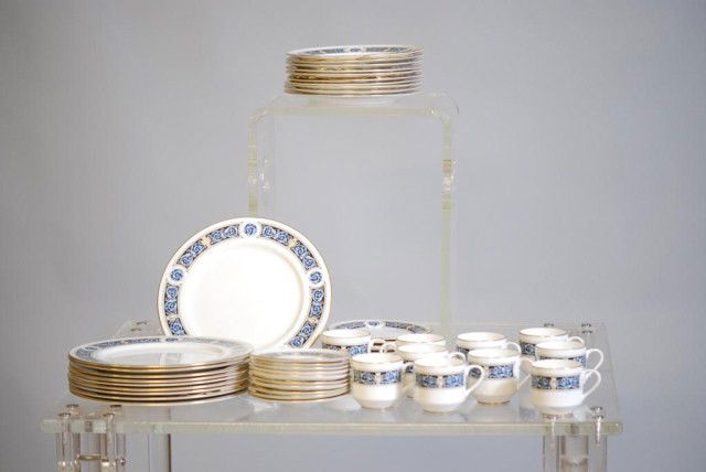 48-PC. PARTIAL ANSLEY DINNERWARE SET: Rembrant pattern, 10-10" dinner plates, 10-8 1/2" luncheon plates, 8-6"bread plates, 10-cups 2 3/4"h x 3 3/4"w, 10-saucers 5 1/2"d. In good condition.