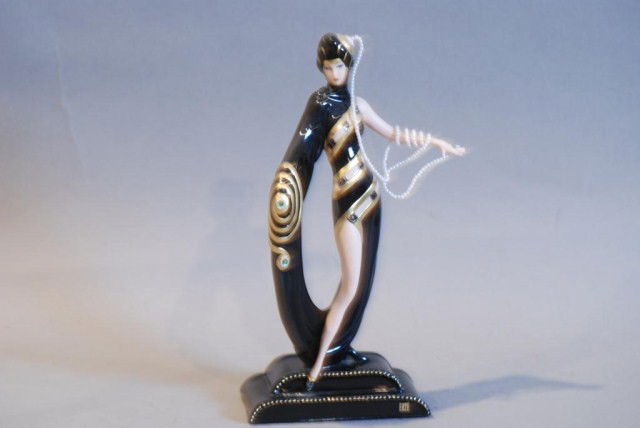 HOUSE OF ERTE PROCELAIN STATUE: "Pearls and Emeralds", 10"h x 4 1/2"w x 3 1/2"d. In good condition.