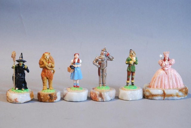 6-PC. RON LEE "WIZARD OF OZ" SET OF SCULPTURES: 1-Dorothy 1999, numbered 1256/2500, 1-Tin Man, 1999, numbered 1023/2500, 1-Scarecrow, 1999, numbered 93/2500, 1-Cowardly Lion, 1999, numbered 812/2500, 1-Wicked Witch, 1999, numbered 1038/2500, 1-Glin