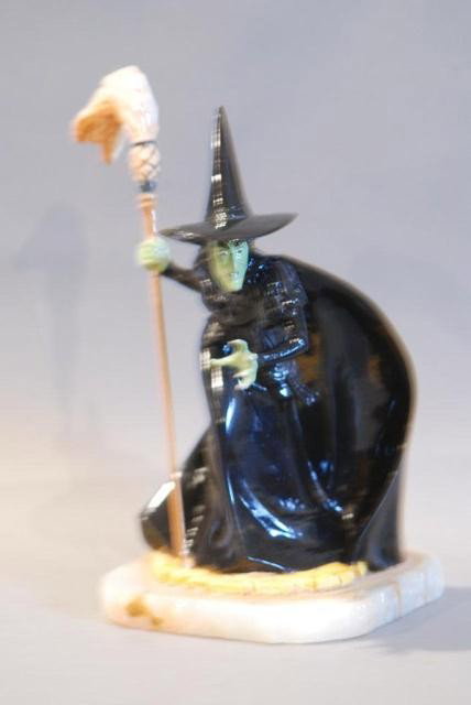 RON LEE "WICKED WITCH" SCULPTURE: 13"h x 8"w x 8"d, 1999, numbered 156/500. In good condition.