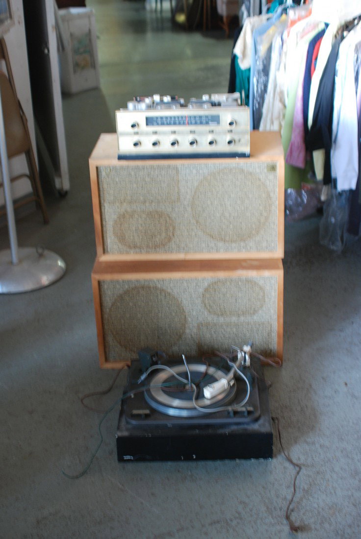 VINTAGE STEREO EQUIPMENT: Bogen receiver, Garrard turntable and two speakers. In as found condition.