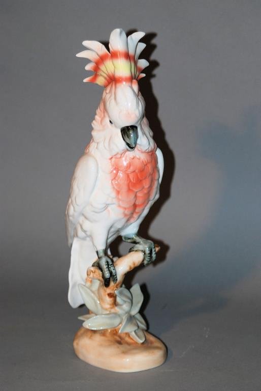 Royal Dux Cockatoo Statue: Royal Dux Cockatoo Statue. 16"H X 4"W X 6"D. In good condition.