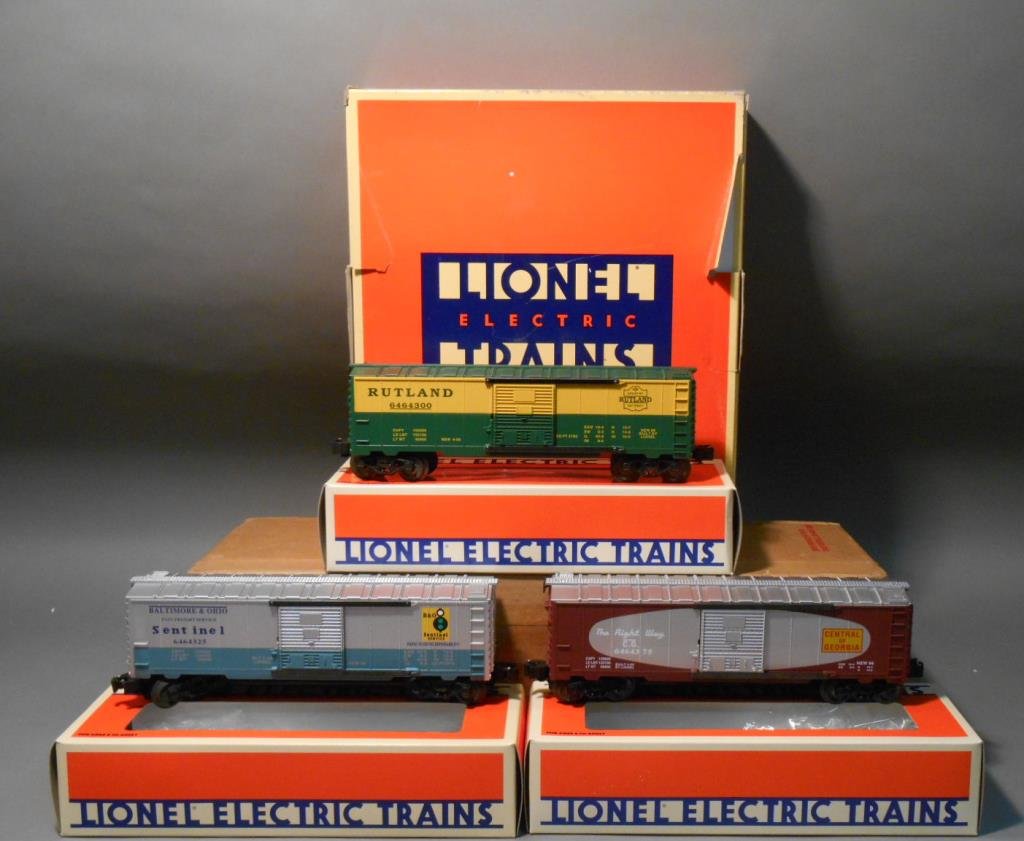Lionel 6464 Series Boxcars: Lionel modern era O gauge #19276 "6464" series V boxcar set of 3 includes: #6464-300 Rutland (6-19277), #6464-325 Baltimore & Ohio (6-19278) & #6464-375 Central of Georgia (6-19279). All come with the