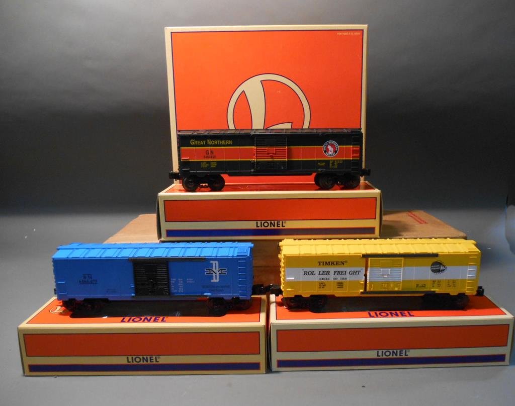 Lionel 6464 Series Boxcars: Lionel modern era O gauge #29209 "6464" series VII boxcar set of 3 includes: #6464-450 Great Northern (6-29210), #6464-475 Boston & Maine (6-29211) & #6464-500 Timken (6-29212). All come with their or