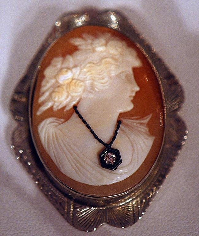 Antique 14K Ladies' Pin (1 of 2)