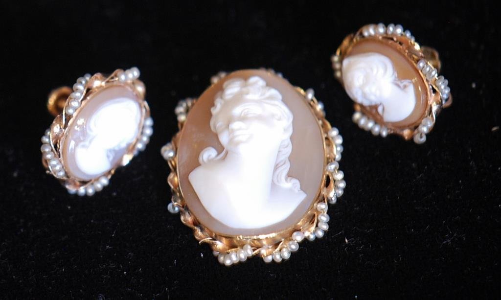 Vintage 3 Pc. Ladies' Pin & Screw-back Earrings (1 of 2)