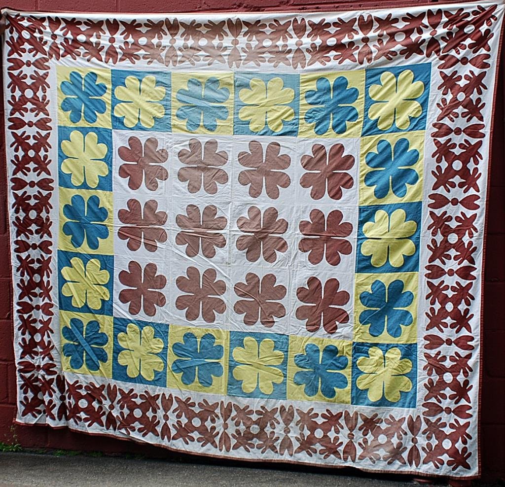 Vintage White Quilt top (1 of 5)