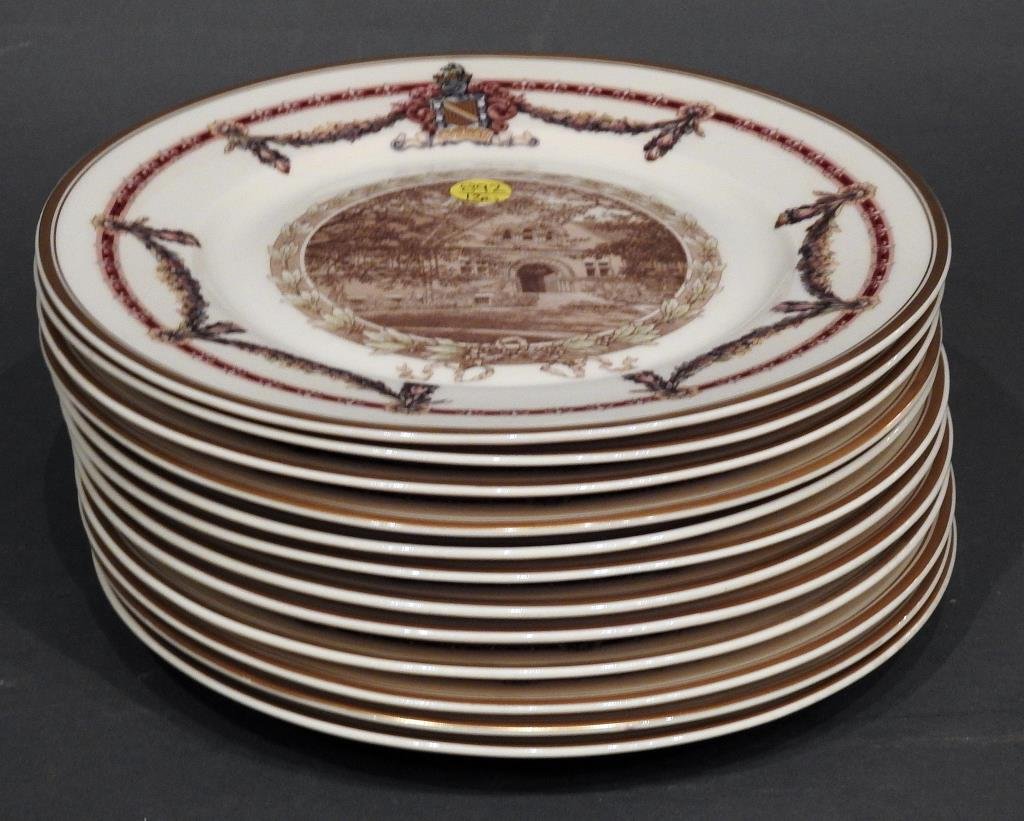 Set of 12 Vintage Dinner Plates (1 of 7)