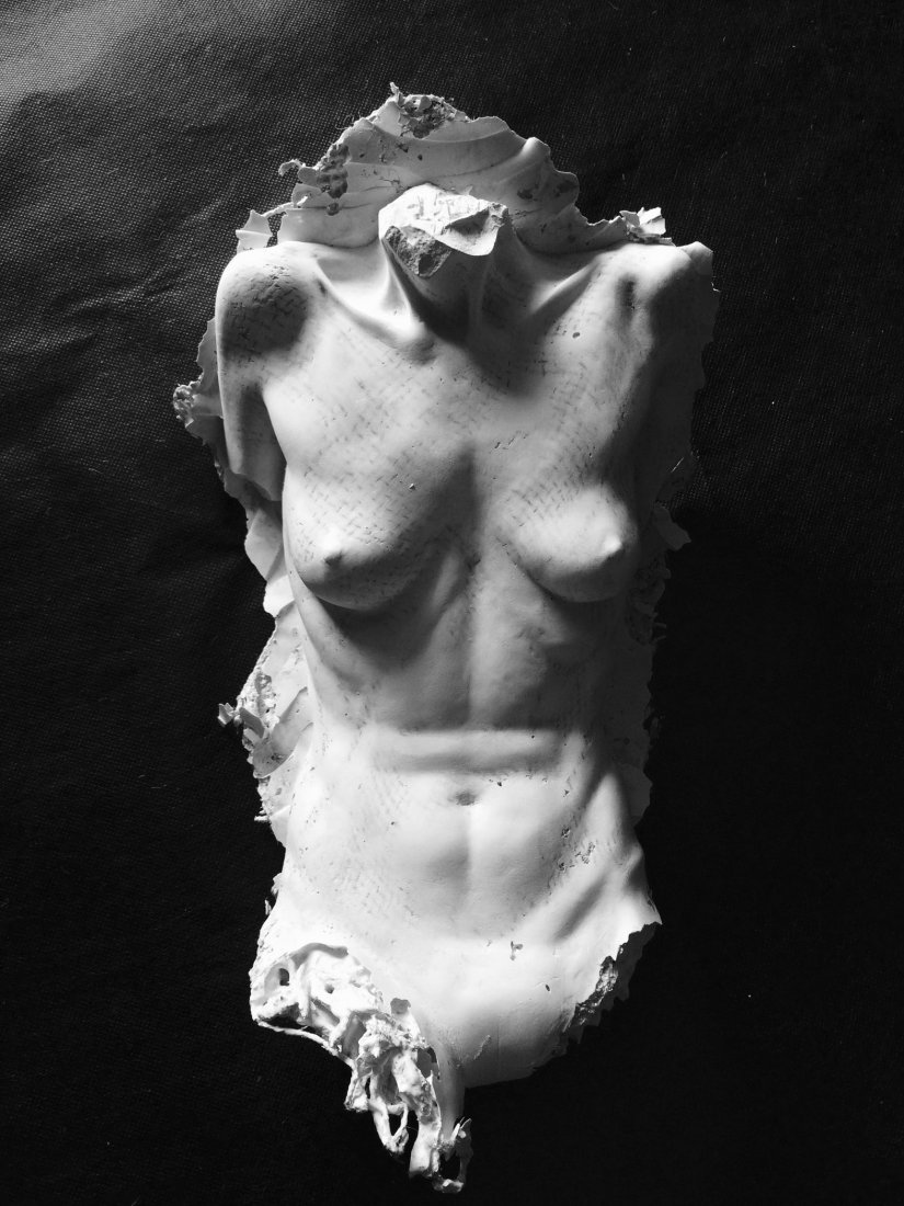 "White Torso", Alexandra Martin: Elegant disarray works beautifully with this fragment of a gorgeous female torso which hangs on a wall. Hydrocal and Burlap. Image Size: 16x9, wall mounted.