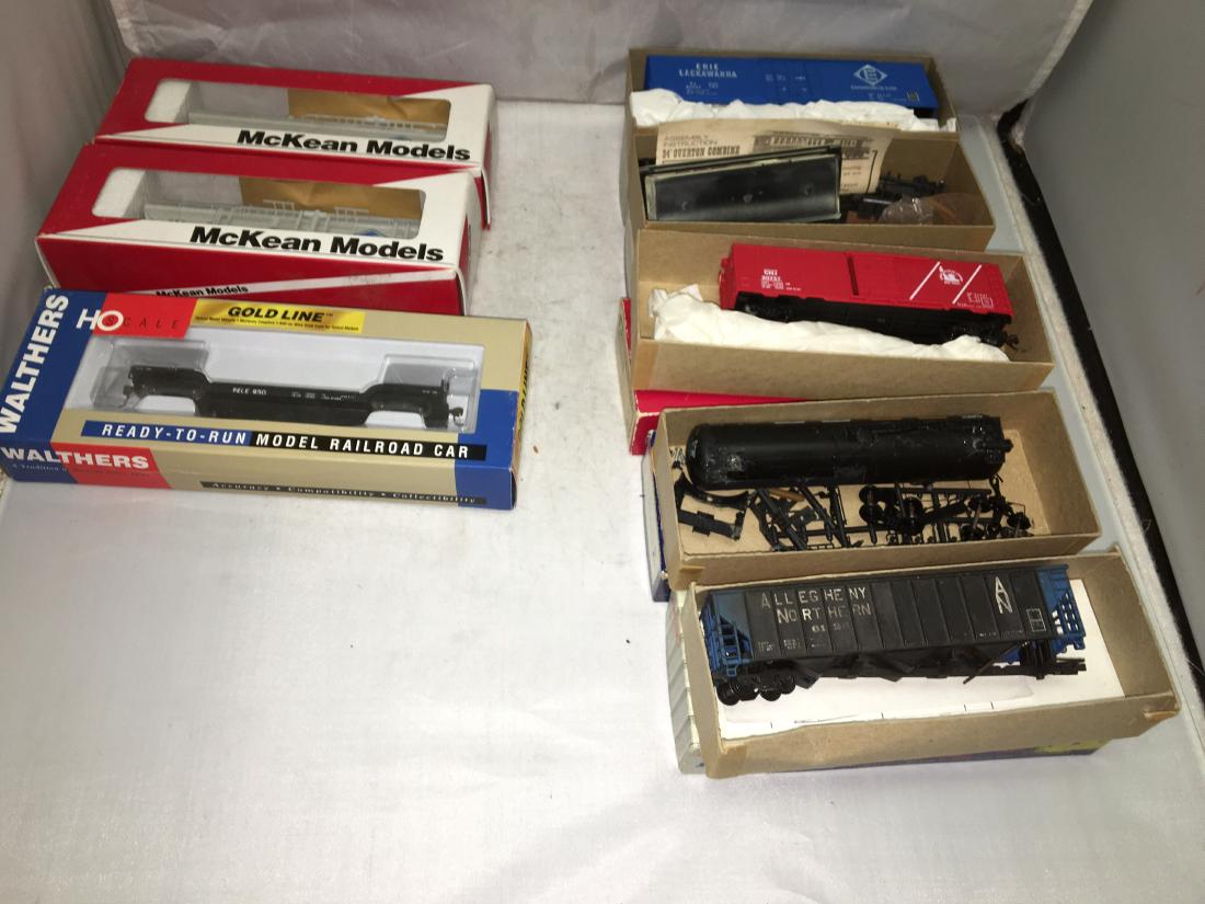 HO Scale Rolling Stock Assortment (1 of 5)