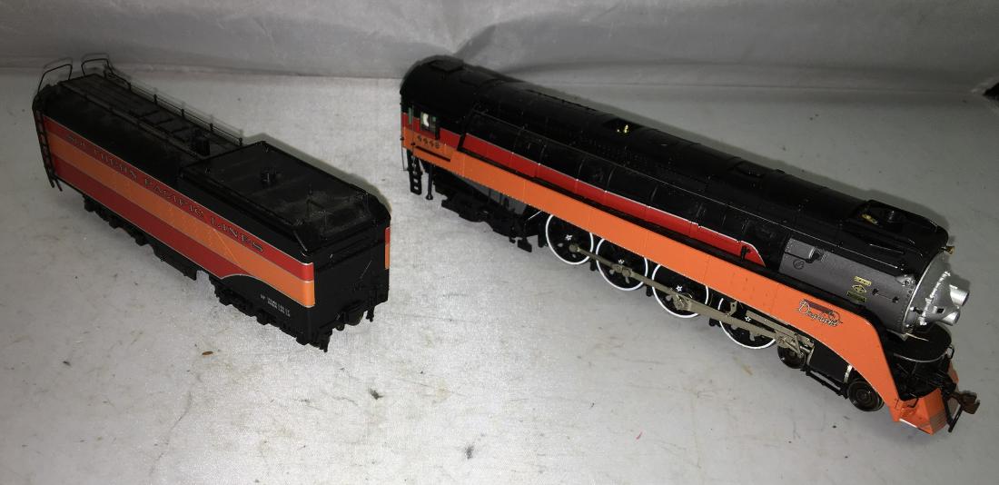 MTH SP Daylight HO Scale Steam Engine and Tender (1 of 3)