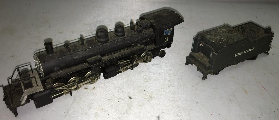 PFM Brass HO Scale 2-6-6-2 Steam Engine and Tender: PFM Raillec RR 38 HO scale 2-6-6-2 steam engine and tender. Powered, brass construction, engineer figure, Kaydee knuckle couplers. Very good condition.