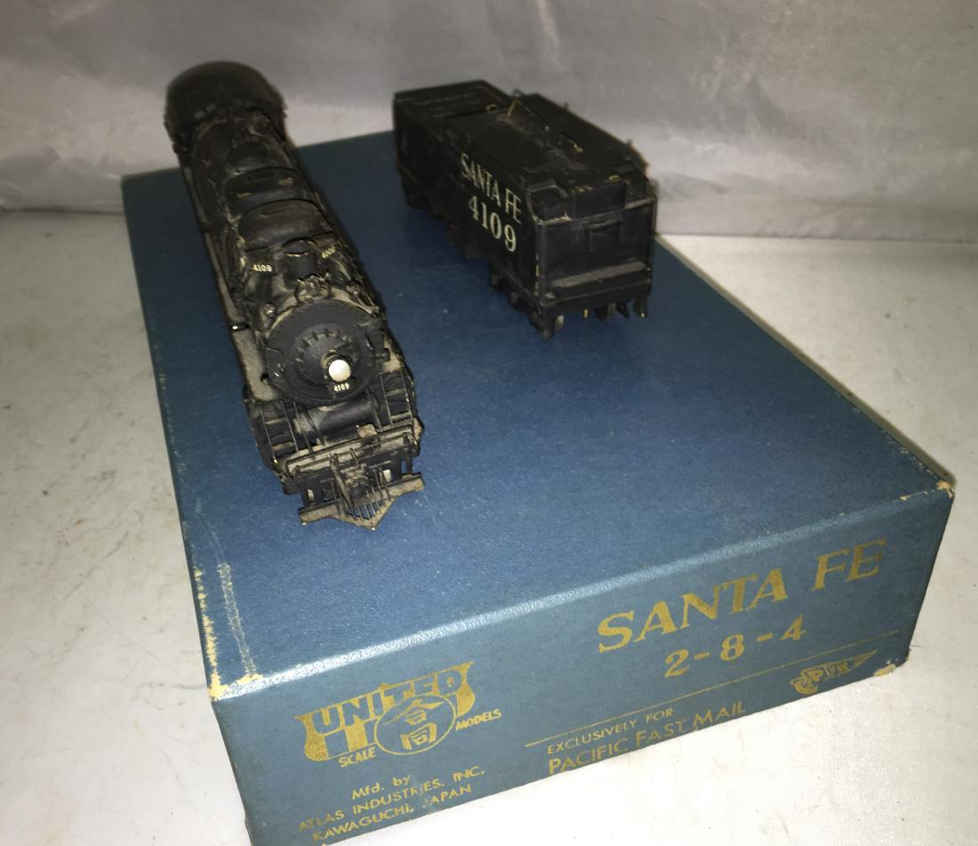 ho scale santa fe engine