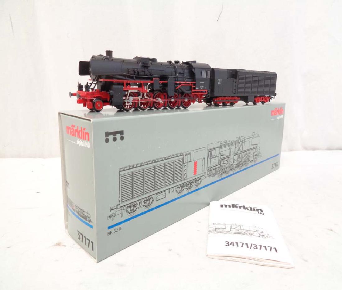 Marklin 37171 HO Scale BR52K Steam Engine and Tender (1 of 7)
