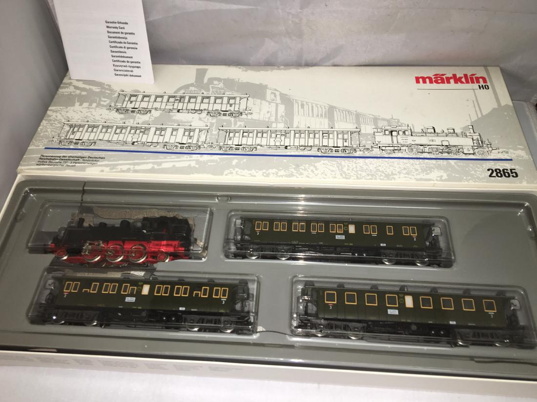 Marklin 2865 HO Scale Steam Passenger Set (1 of 6)