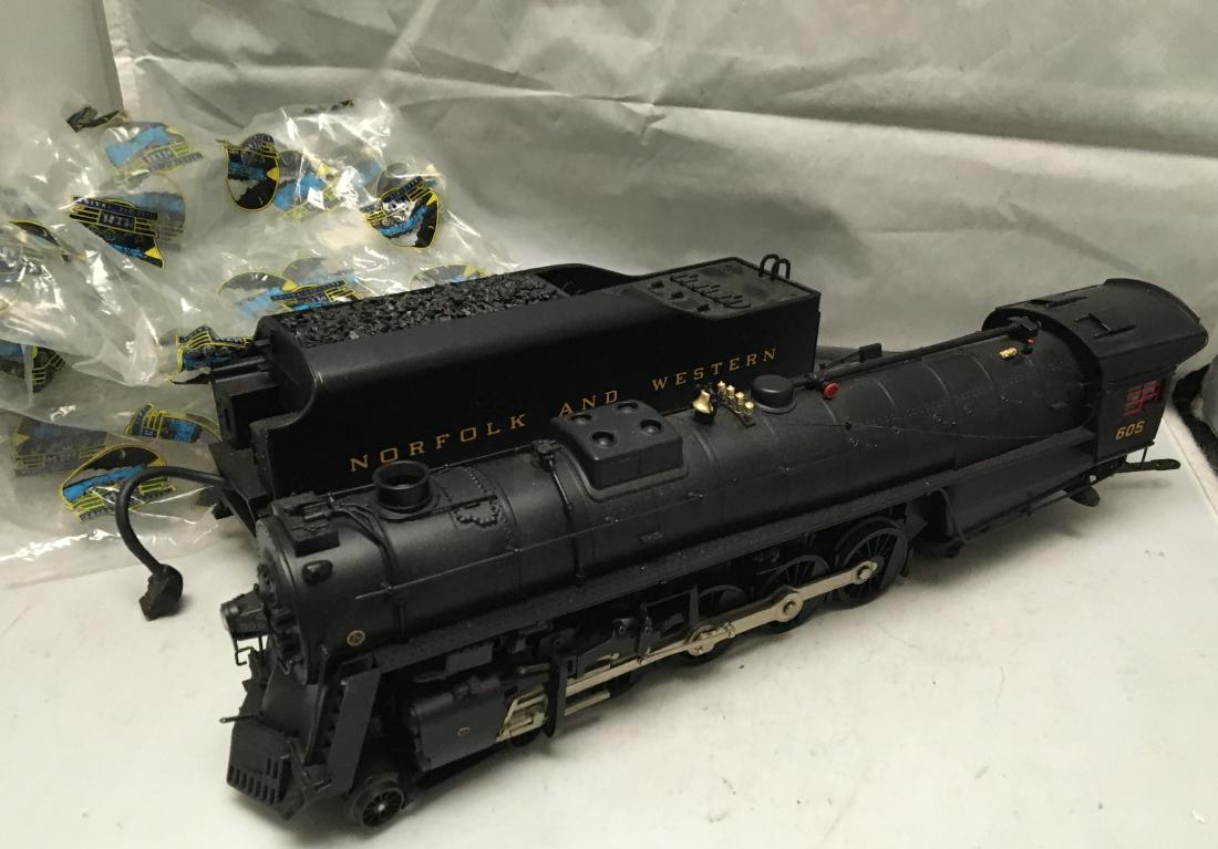 MTH Premier N&W O Gauge Northern Steam Engine and (1 of 4)