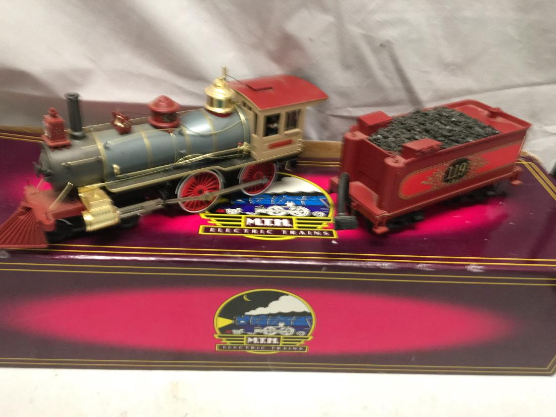 MTH Premier UP O Gauge OT Steam Engine and Tender (1 of 9)