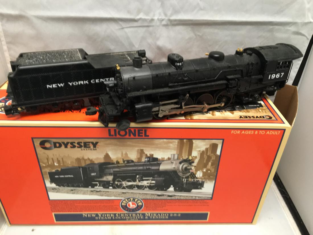 Lionel 18079 NYC O Gauge Mikado Steam Engine and Tender (1 of 8)