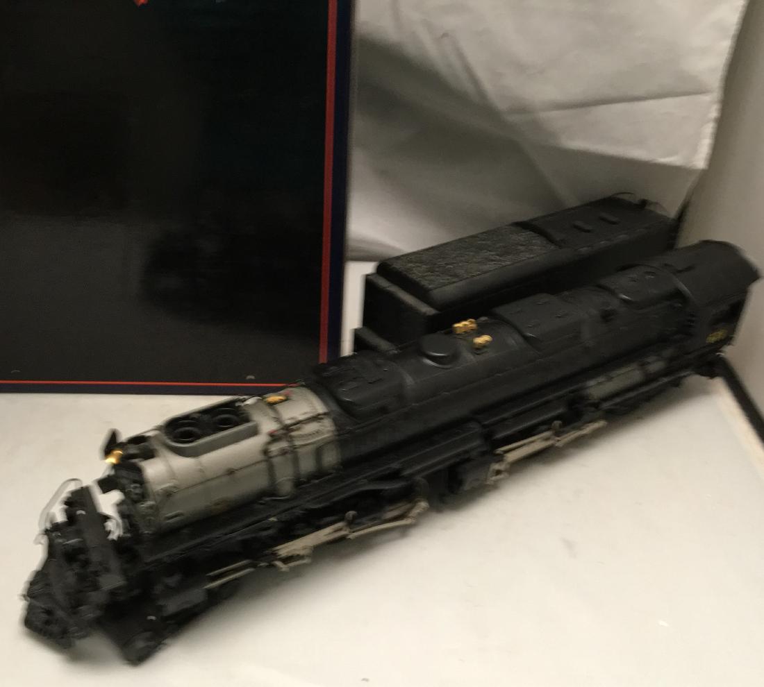 Lionel Clinchfield O Gauge Challenger Steam Engine (1 of 10)