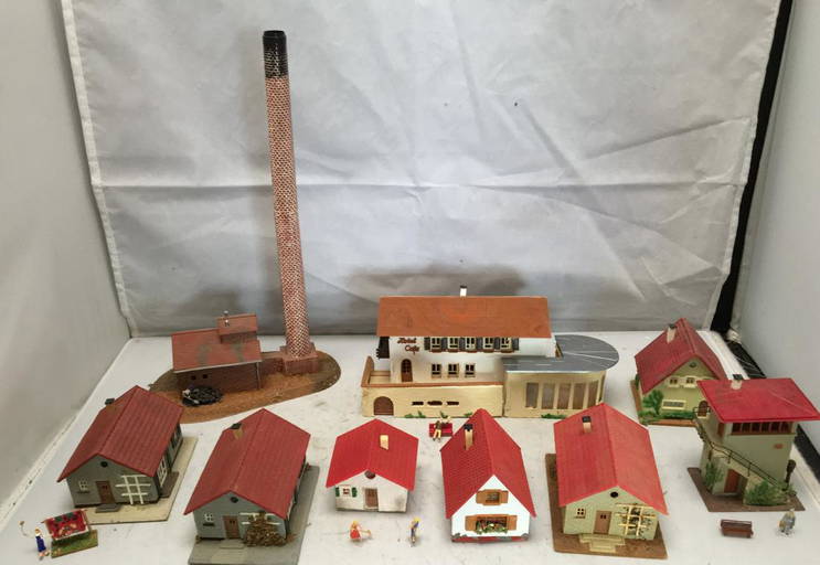 Vintage Kibri And Vollmer Ho Gauge Building Assortment