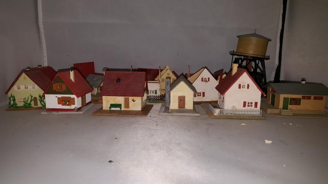 Vintage Kibri, Vollmer, Faller HO Gauge Buildings (1 of 5)