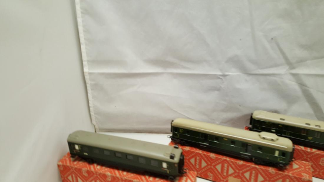 Vintage Marklin HO Scale Passenger Car Assortment (1 of 11)