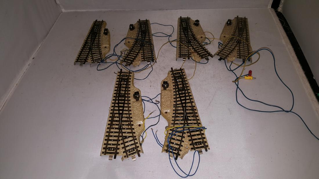 Vintage Marklin HO Scale Metal Switch Pairs (1 of 2)