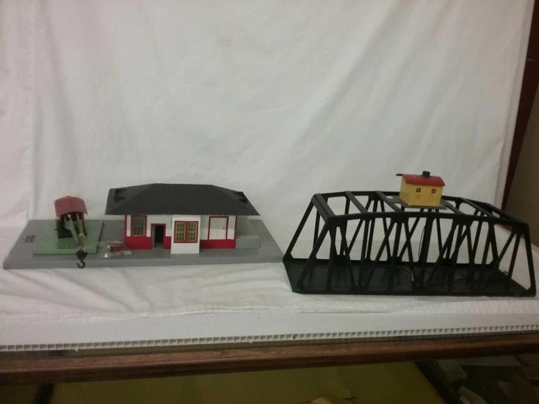 American Flyer S gauge Accessories (1 of 3)