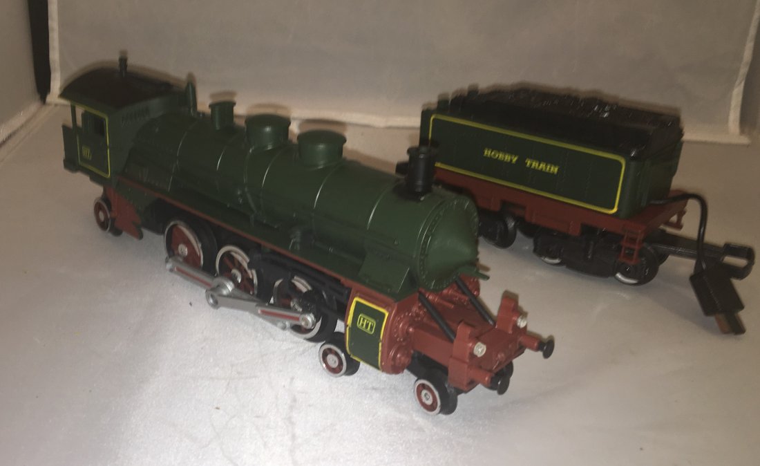 Hobby Train O Gauge European Steam Engine and Tender (1 of 4)