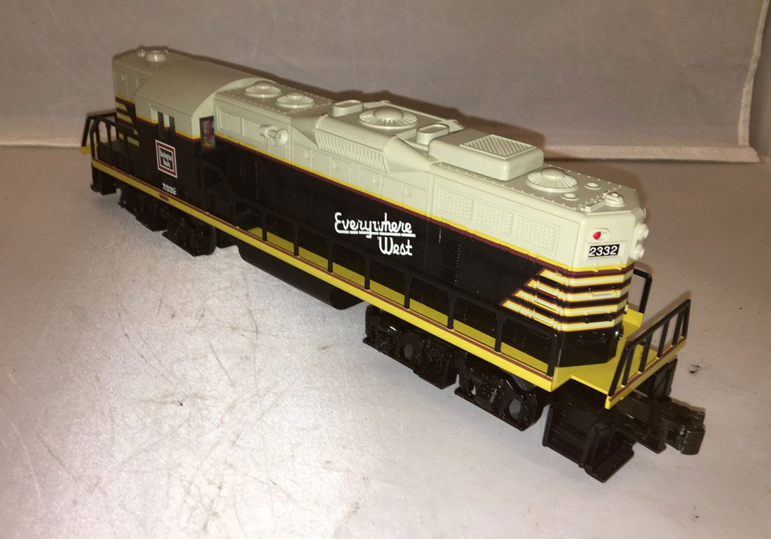 Williams Burlington O Gauge GP Diesel Engine (1 of 5)