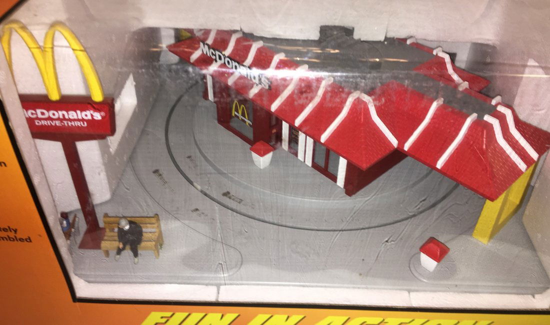 MTH 30-9114 O Gauge Operating McDonalds (1 of 4)