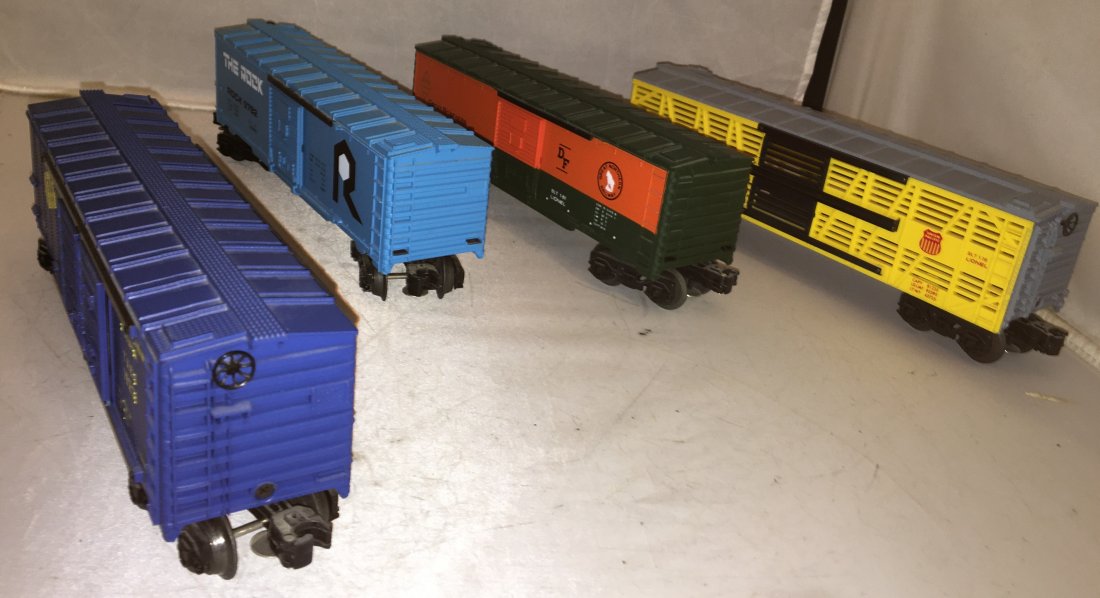 Four Lionel O Gauge Freight Cars (1 of 3)