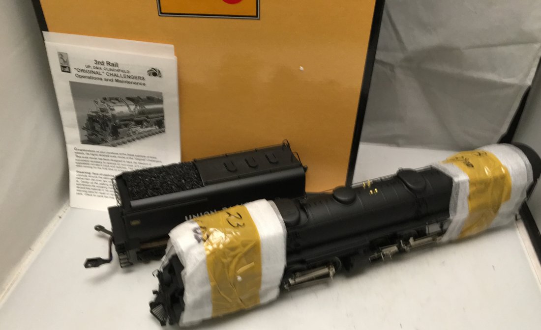 Sunset Brass UP O Gauge Challenger Articulated Steam (1 of 3)