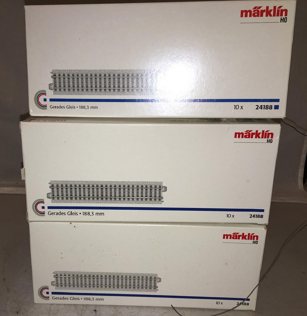 Marklin HO Scale Straight Tracks (1 of 3)