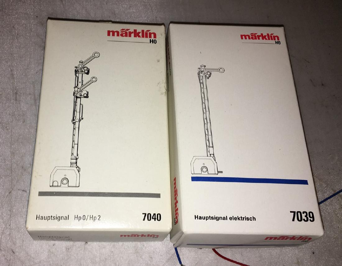 Marklin HO Scale Operating Semaphores (1 of 2)