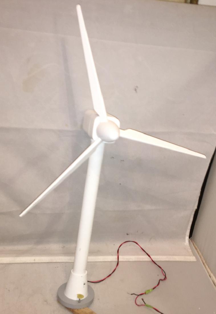 Lionel O gauge Operating Wind Turbine: K-Line by Lionel KBL O gauge operating wind turbine. About 12 inches tall.