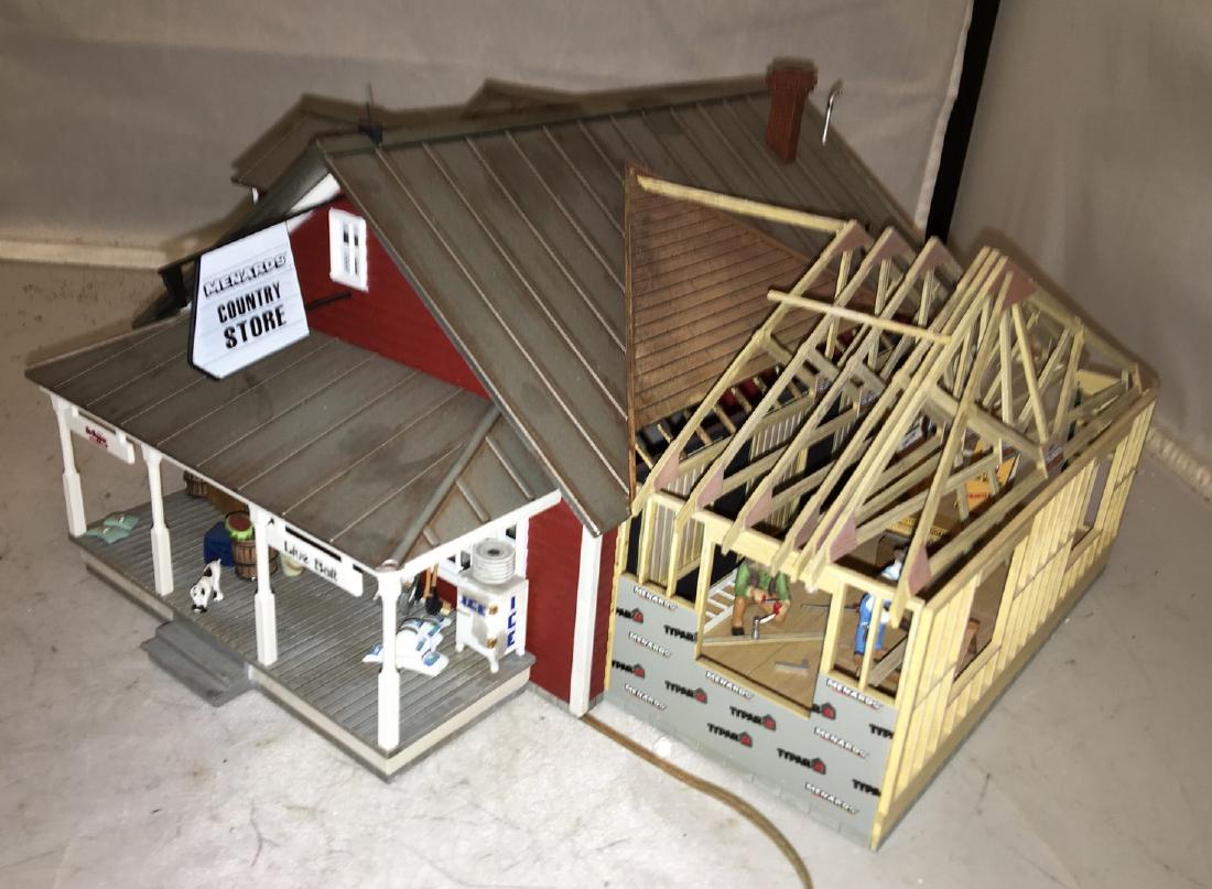 Menards O Gauge Country Store (1 of 4)