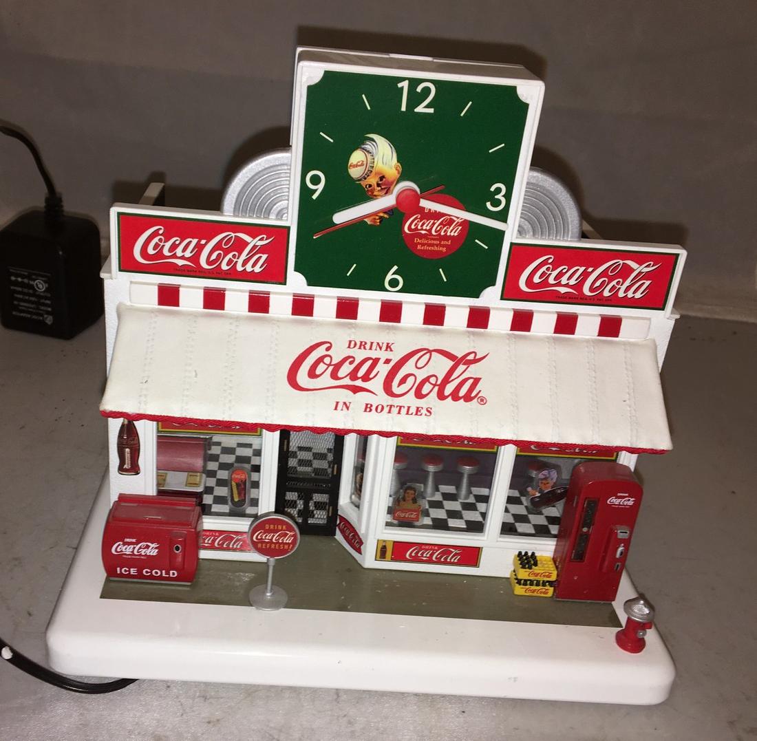 Danbury Mint O Gauge Coca Cola Store (1 of 3)