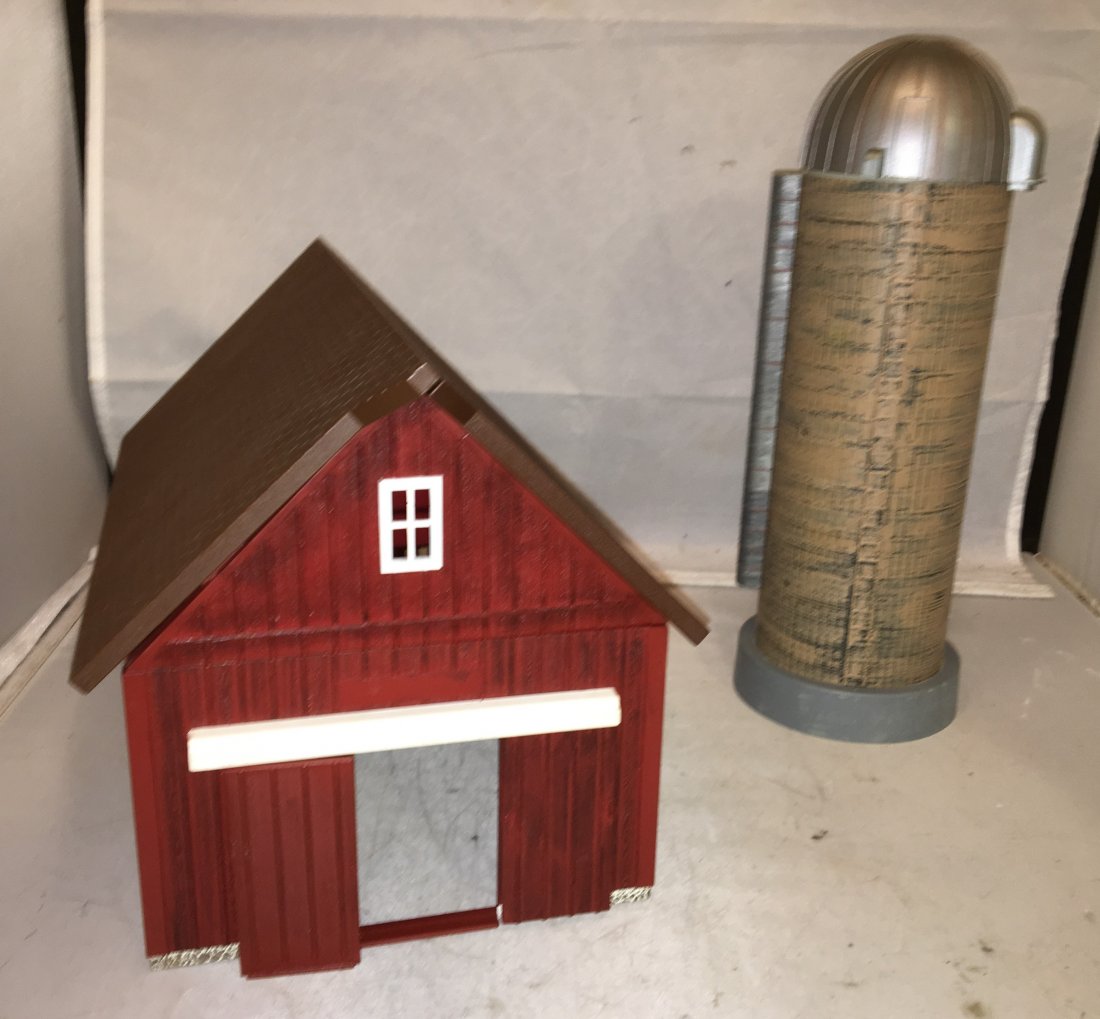 ertl farm country barn and silo set