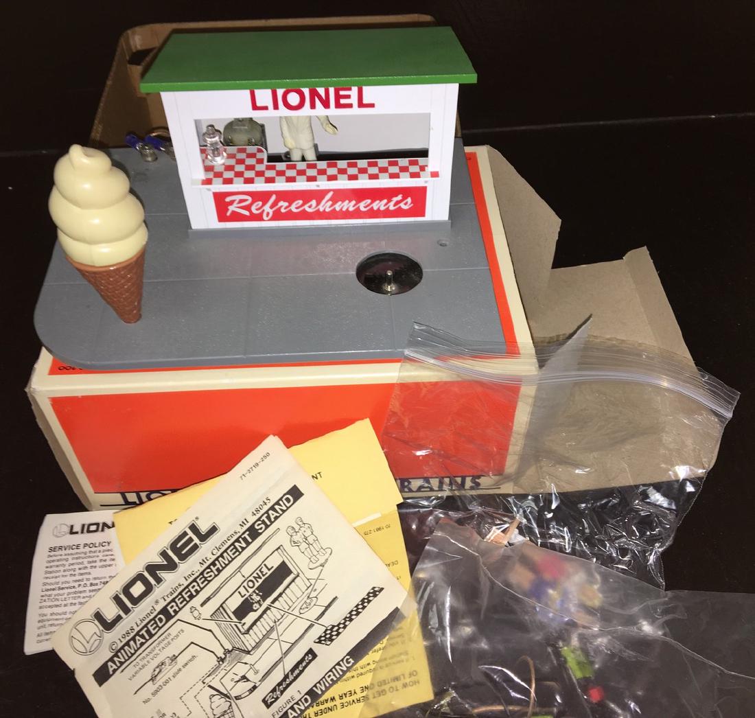 Lionel O Gauge Animated Refreshment Stand (1 of 4)