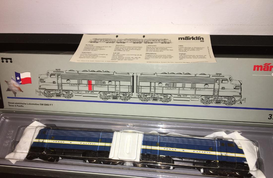 Marklin T&P HO Scale F7 AA Diesel Set (1 of 3)